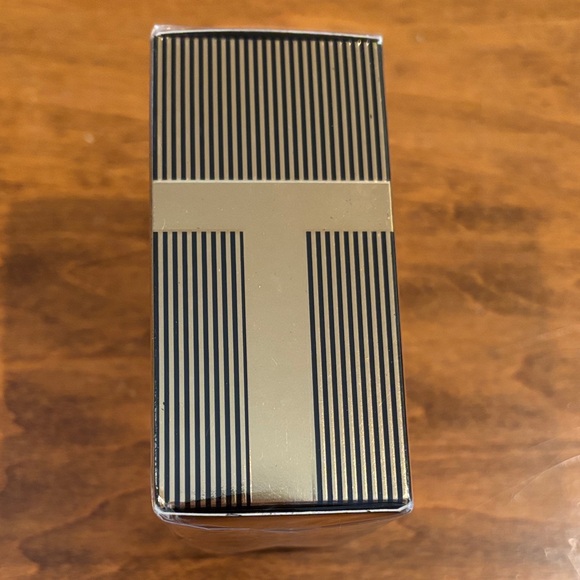 New in Package 1.7 ounce Tom Ford Noir Extreme Parfum in Black and Silver - Picture 3 of 7